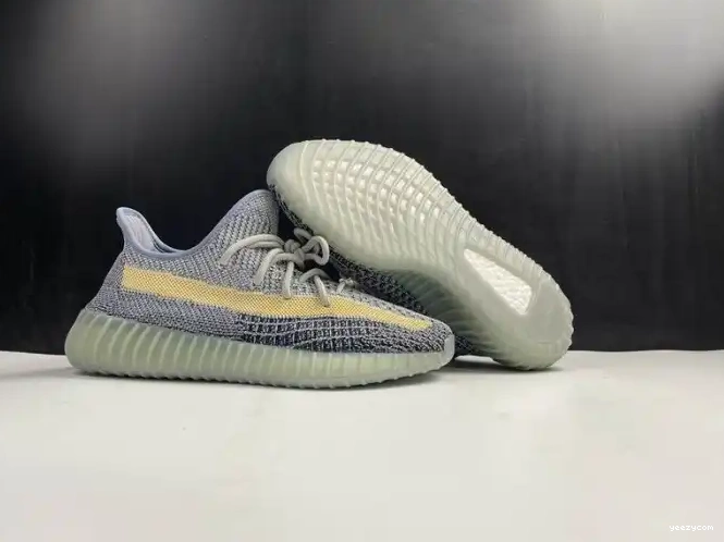 V2 Boost Ash Blue Yeezy GY7657 350 Adidas 0624